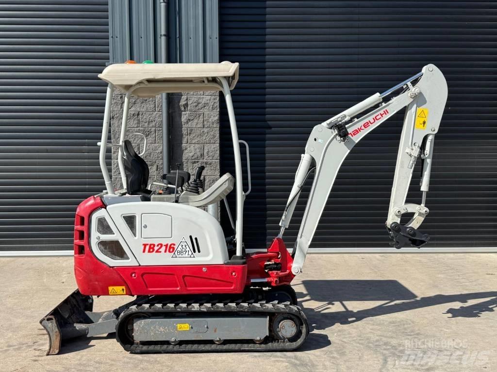 Takeuchi TB 216 Mini pelle < 7t