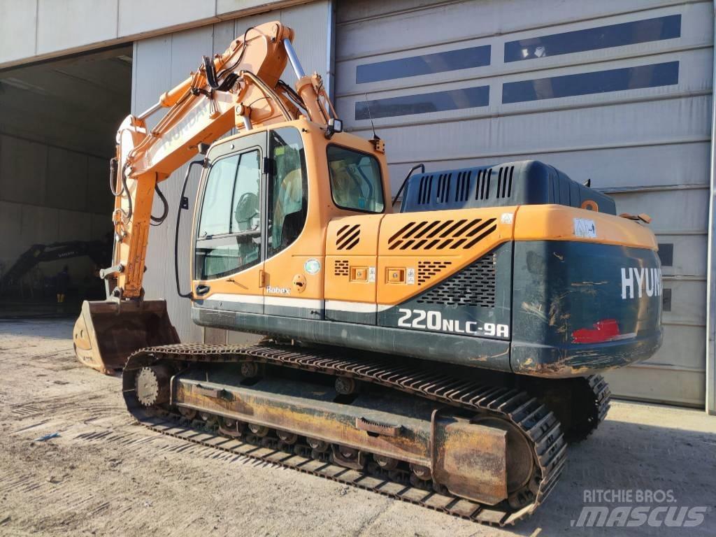 Hyundai R220NLC-9A Pelle sur chenilles