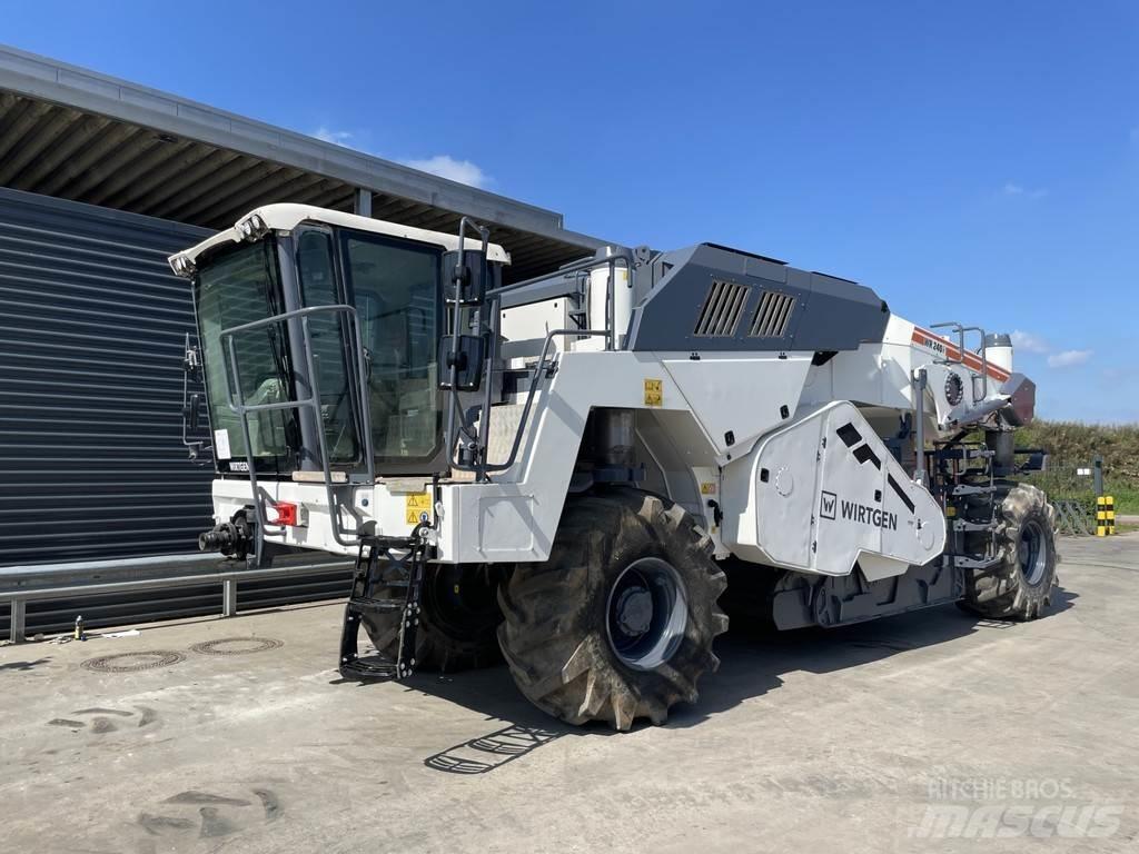 Wirtgen WR 240I Recycleur bitume