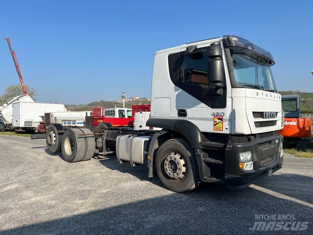 Iveco Stralis 420 Camion porte engin