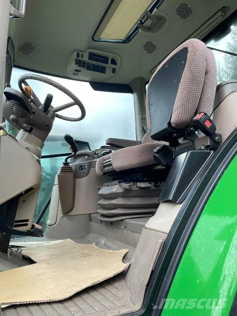 John Deere 6115R Tracteur