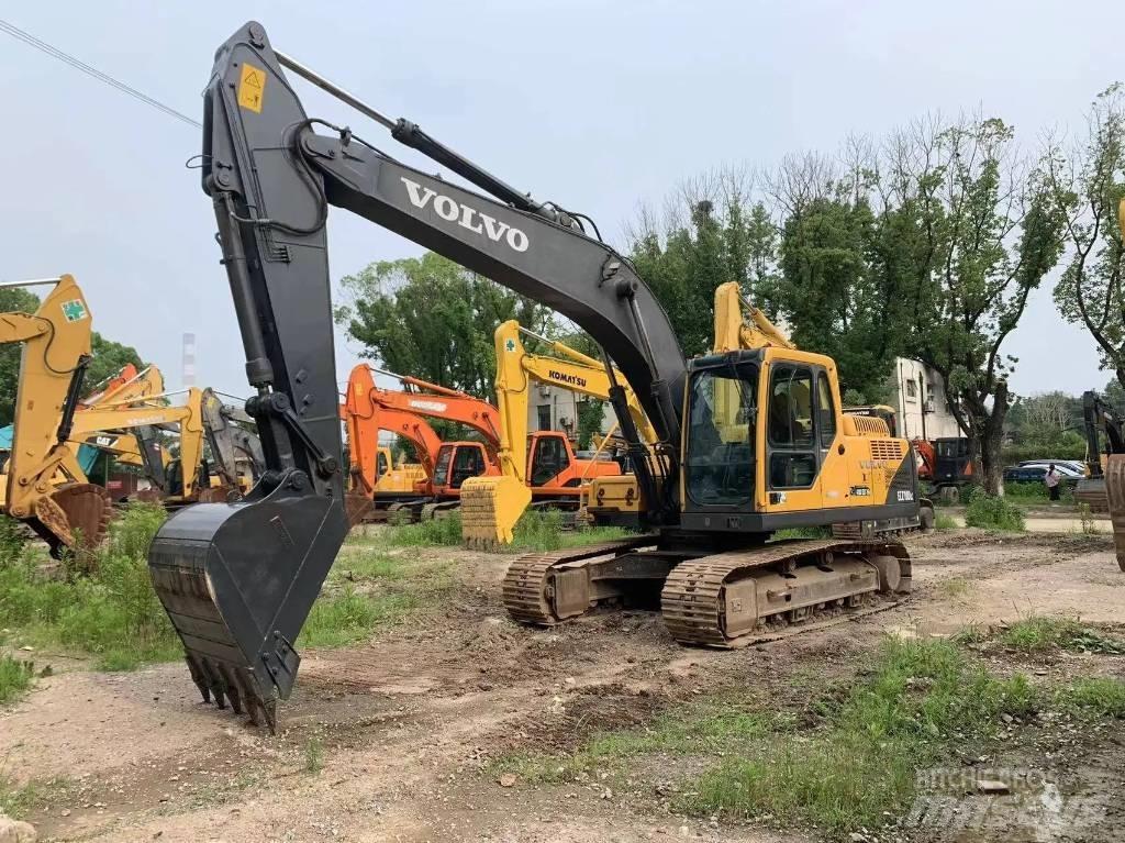 Volvo EC210D Pelle sur chenilles