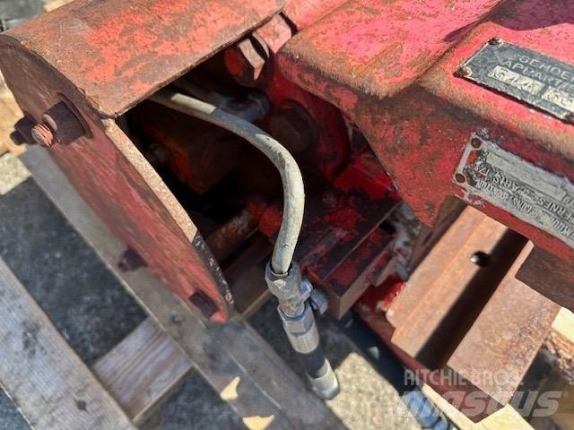ABI UCHWYT GRODZIC Enfonce pieu hydraulique