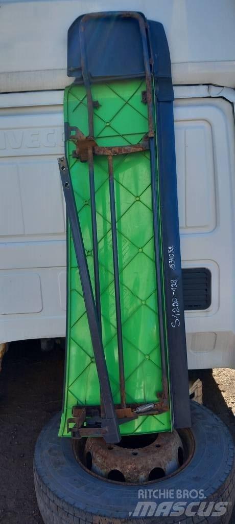 Scania G 400  1534039 Cabines