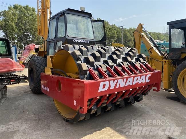 Dynapac CA 301 D Rouleaux monocylindre