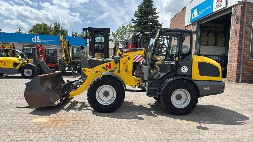 Wacker Neuson WL44 Chargeuse sur pneus