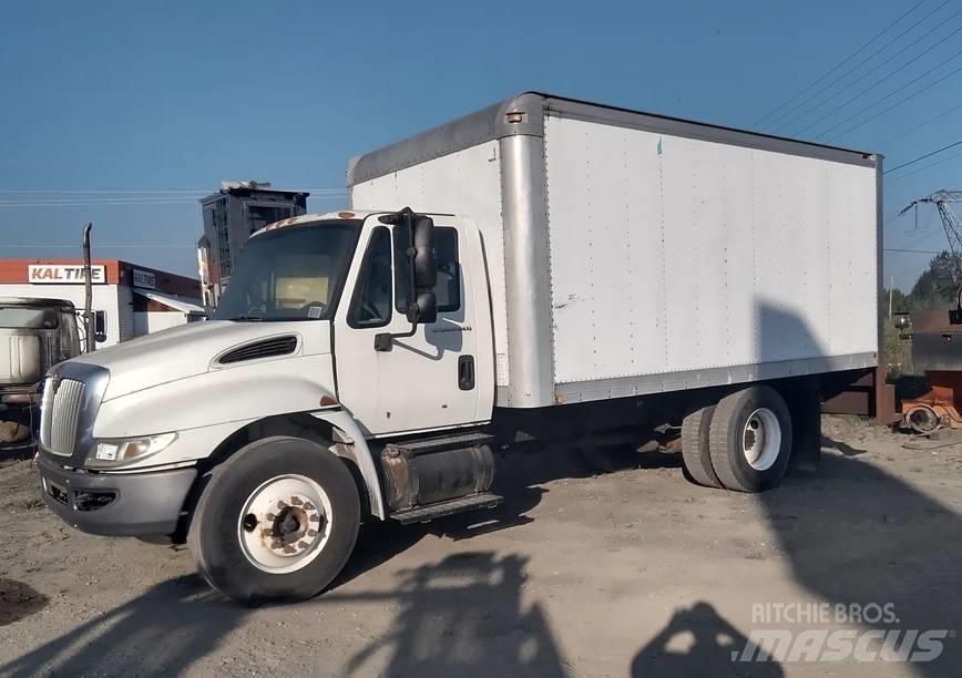International 4300 Camion Fourgon