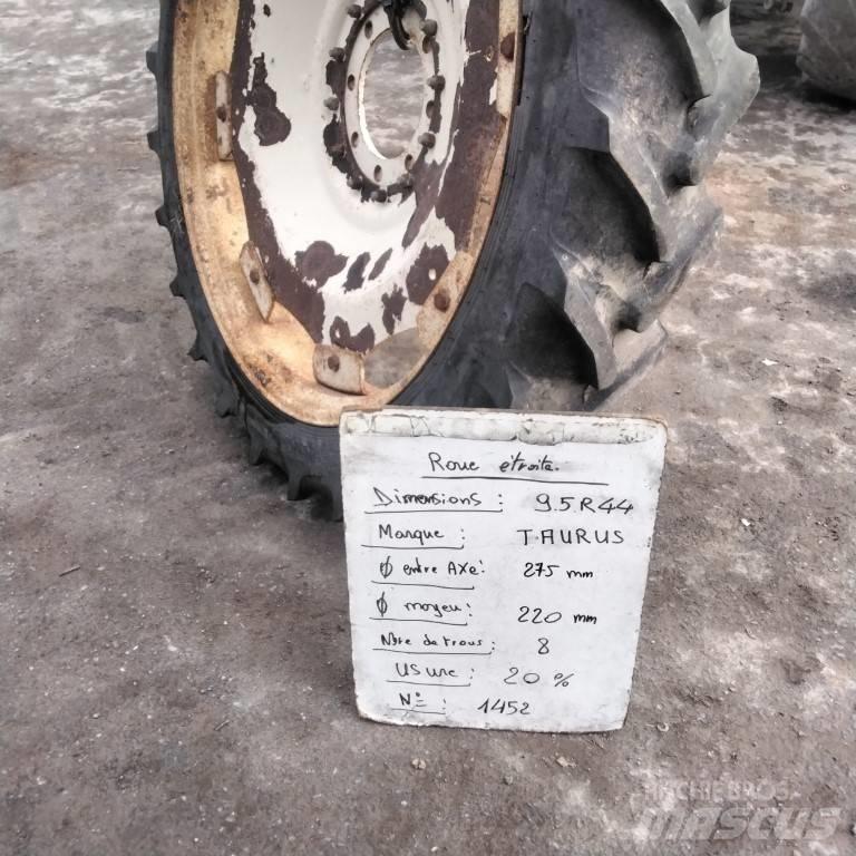 Taurus 9.5R44 Pneus, roues et jantes