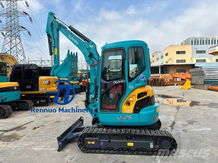 Kubota U 25 Mini pelle < 7t
