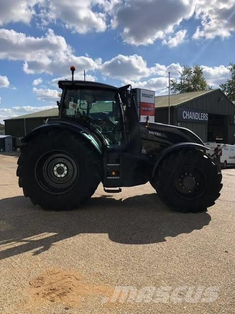 Valtra T 175 ED Tracteur