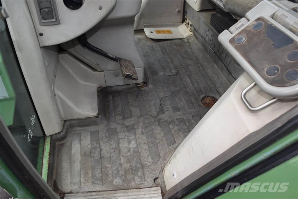 Fendt 712 Vario Tracteur