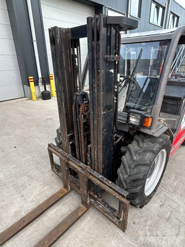 Manitou MH 25.4 Chariot tout terrain