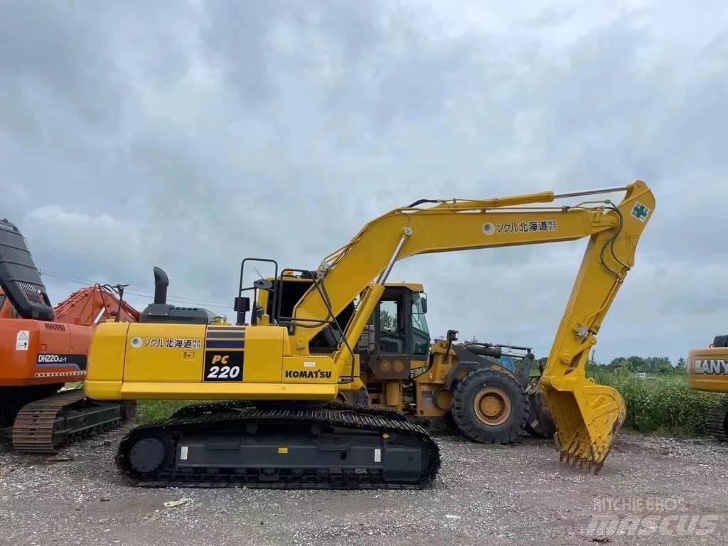 Komatsu PC220-8 Pelle sur chenilles