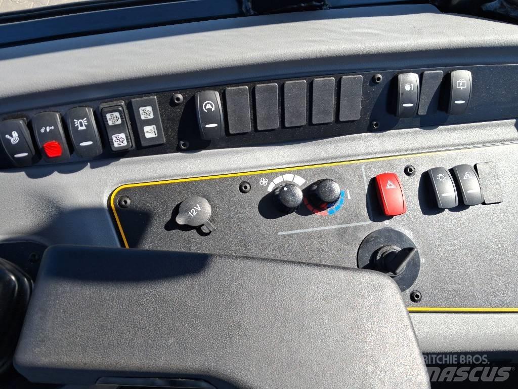JCB 409 Chargeuse sur pneus