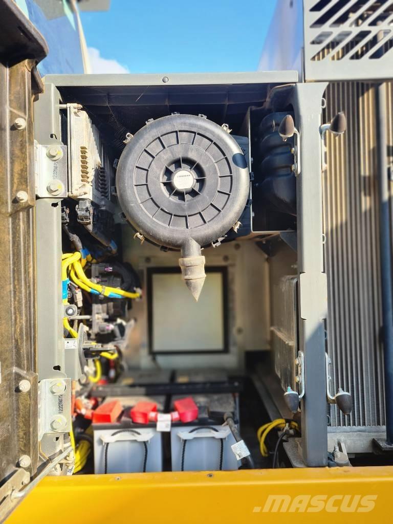 Liebherr R 930 LC Pelle sur chenilles