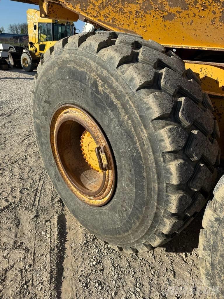 Volvo A 25 E Tombereau articulé