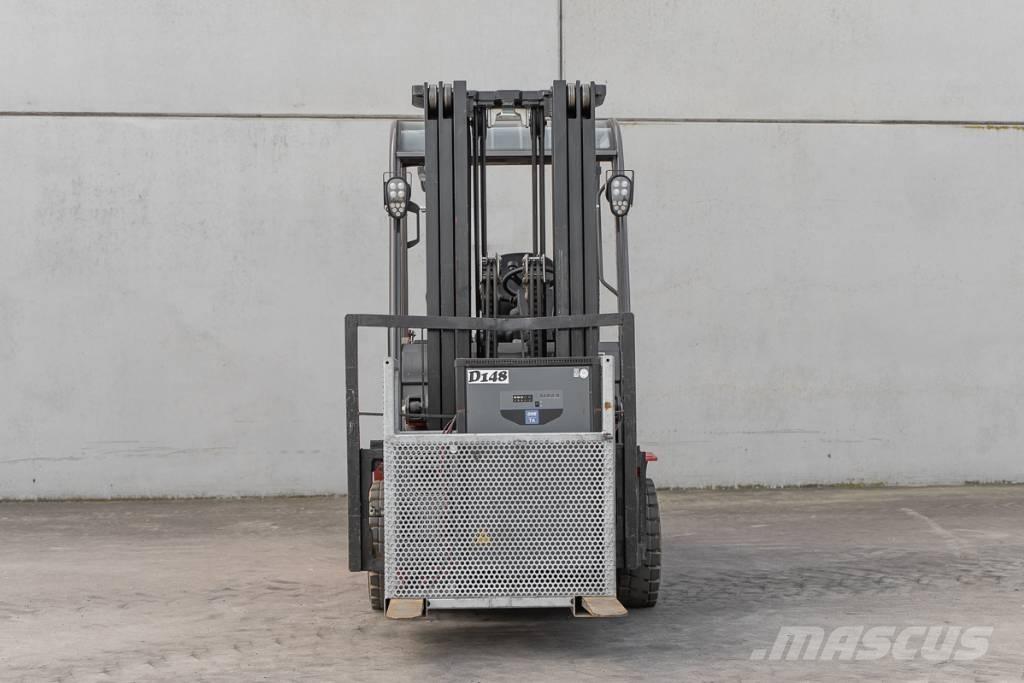 Manitou ME 430 Chariots élévateurs électriques