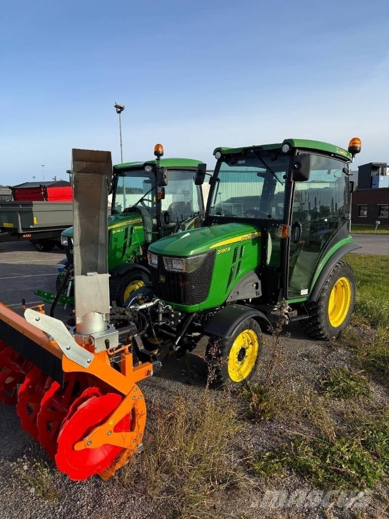 John Deere 2032 R Micro tracteur