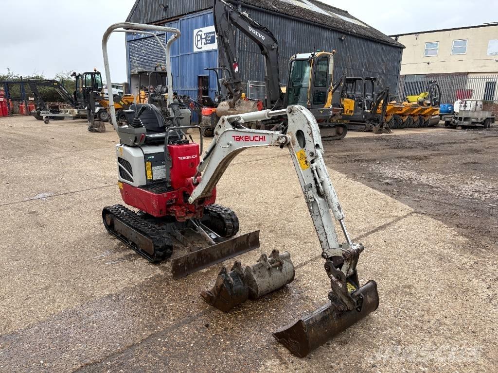Takeuchi TB 210 R Mini pelle < 7t