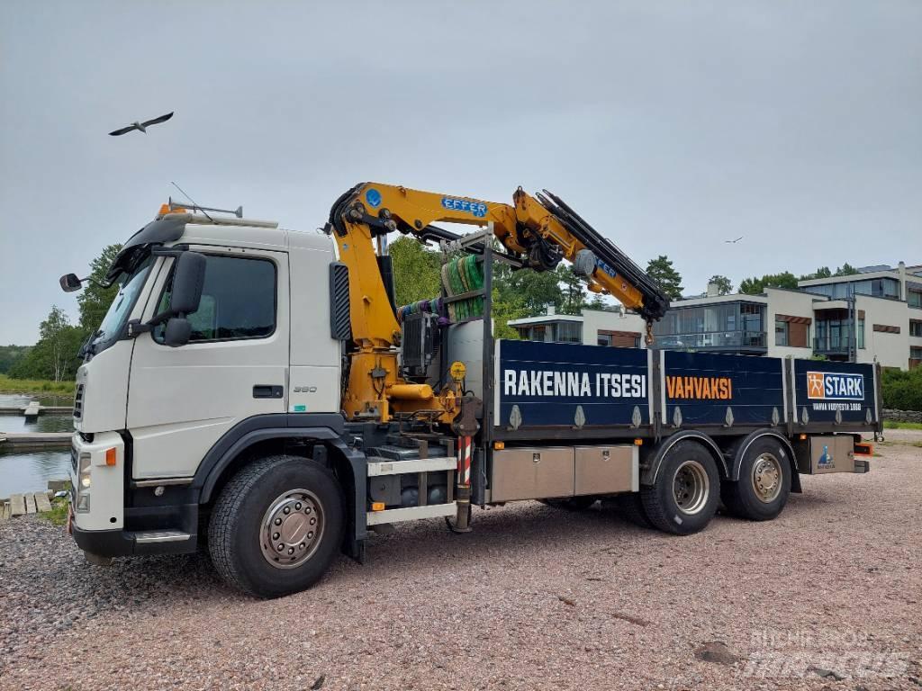 Volvo FM 13 Camion plateau ridelle avec grue