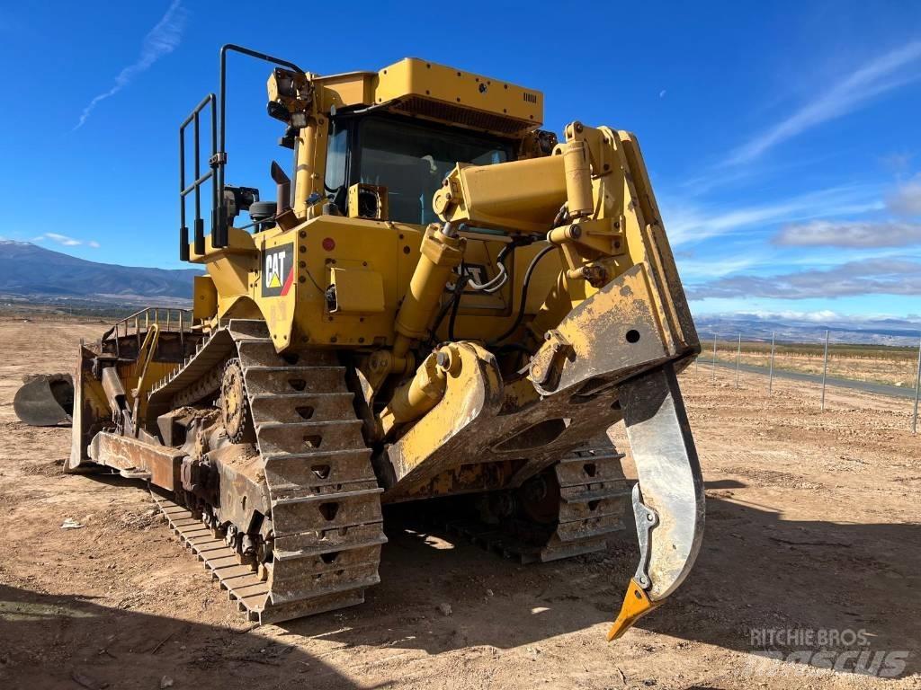 CAT D 8 T Bouteurs sur chenilles