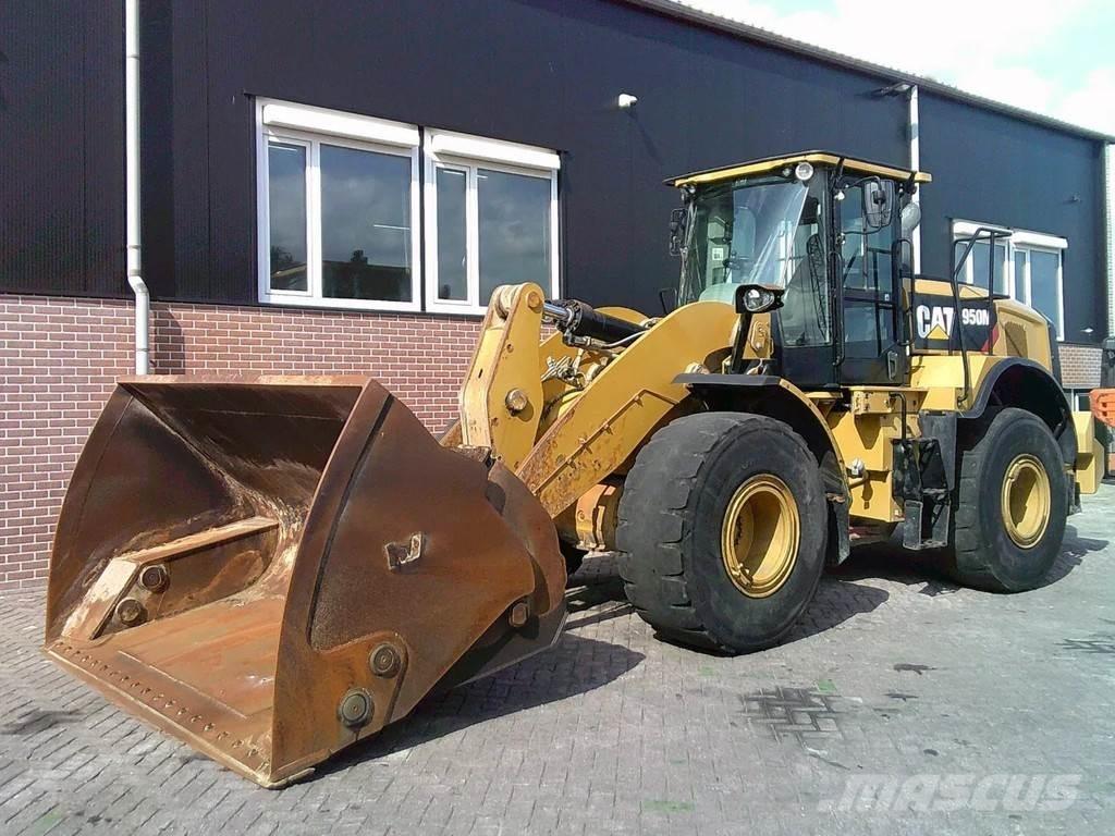 CAT 950M Chargeuse sur pneus