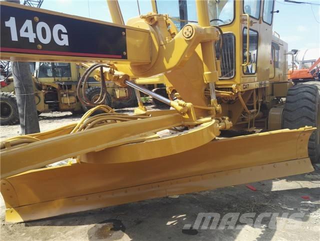 CAT 140 G Niveleuse