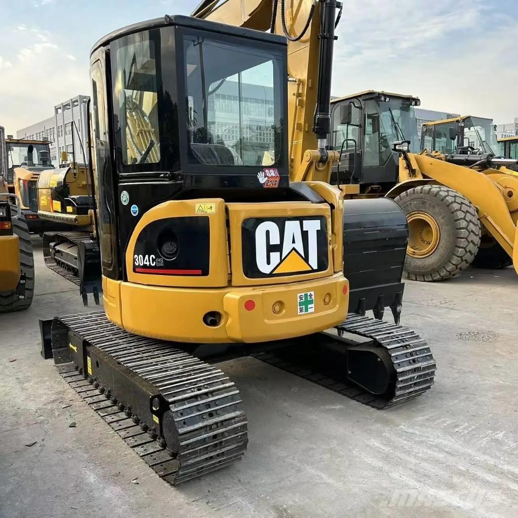 CAT 304C CR Mini pelle < 7t