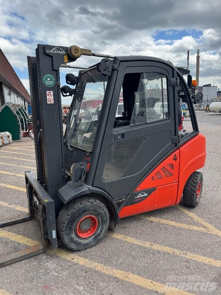 Linde H25D-02 Chariots diesel