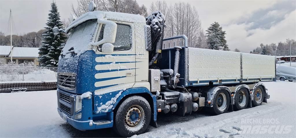 Volvo FH500 Camion plateau ridelle avec grue