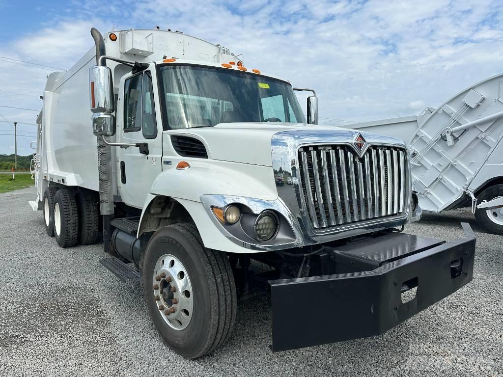 International 7400 Camion poubelle