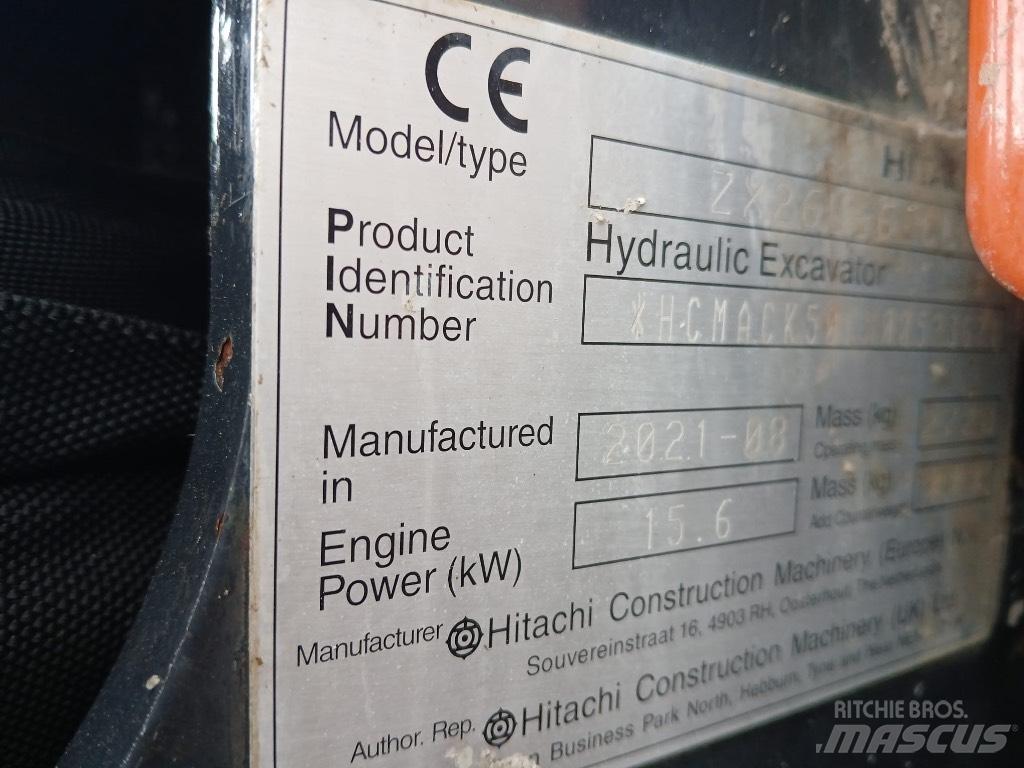 Hitachi ZX 26 U-6 Mini pelle < 7t