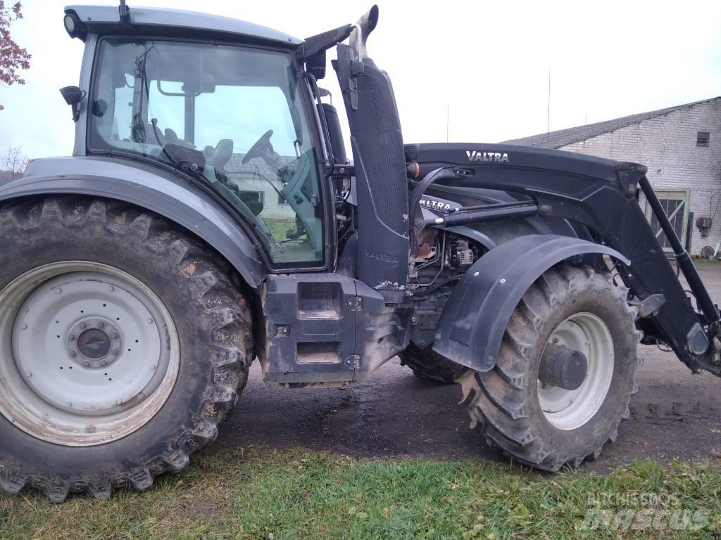 Valtra T 234 V Tracteur