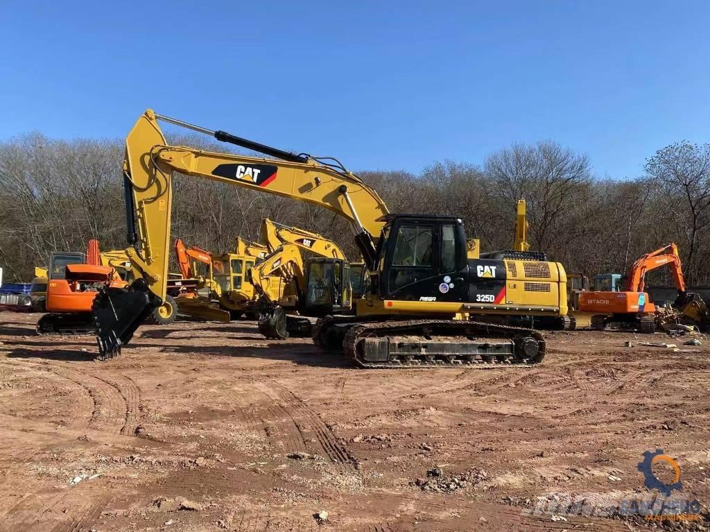 CAT 325D Pelle sur chenilles