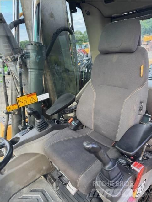 Volvo EW 160 C Pelle sur pneus