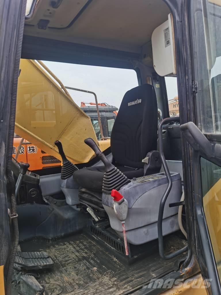 Komatsu PC200-7 Pelle sur chenilles