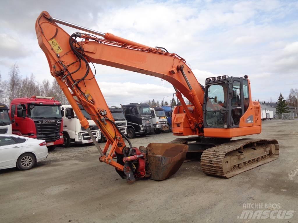 Doosan 235 LCR Pelle sur chenilles