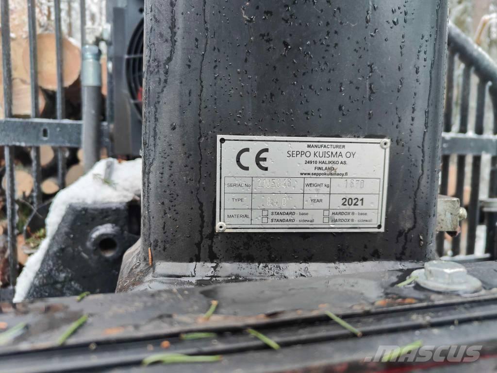 Joutsa TX840 Remorque forestière avec grue