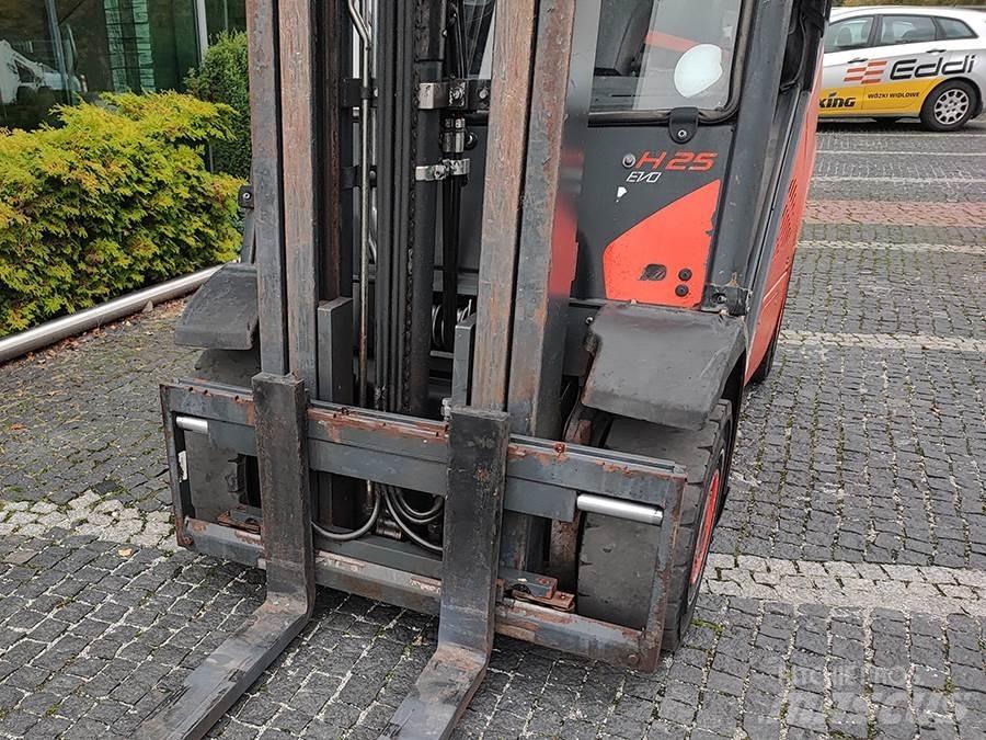 Linde H25D-02 Chariots diesel