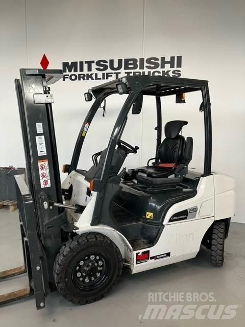 Mitsubishi FD25N3 Chariots diesel