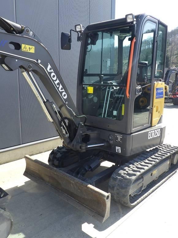 Volvo ECR 25 D Mini pelle < 7t