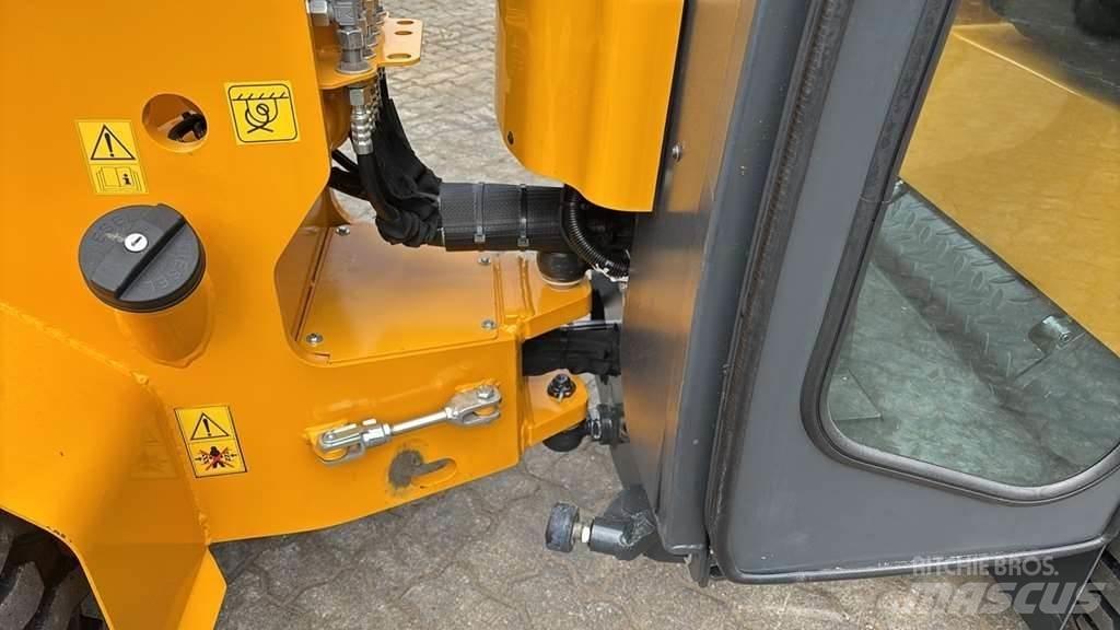 Schäffer 2428 SLT Chargeuse sur pneus