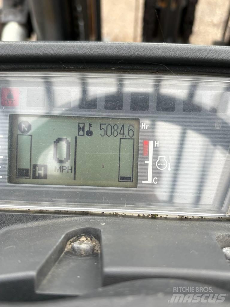 CAT DP40NT Chariots diesel