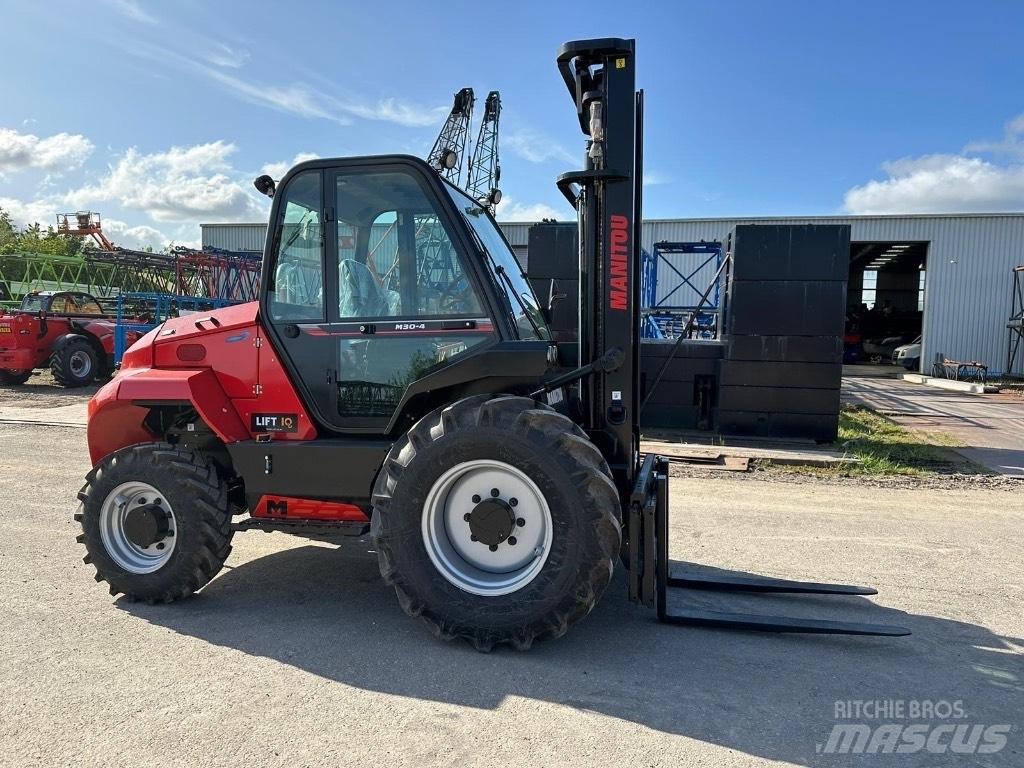 Manitou M 30.4 Chariot tout terrain