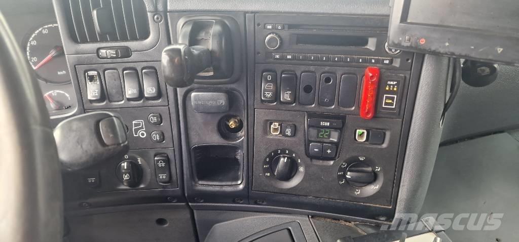 Scania P360 Camion poubelle