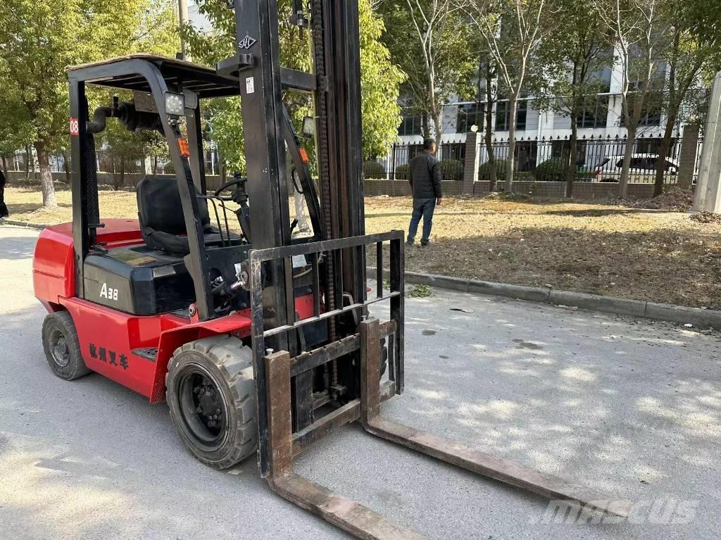 Hangcha A38 Chariots diesel