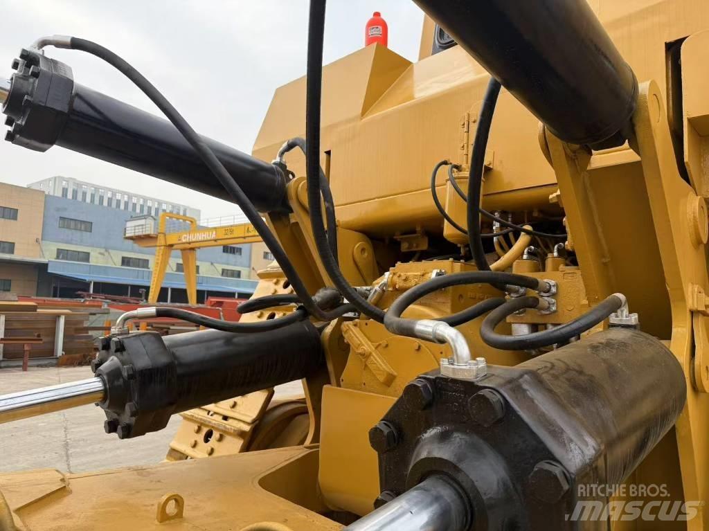 CAT D 10 R Bouteurs sur chenilles