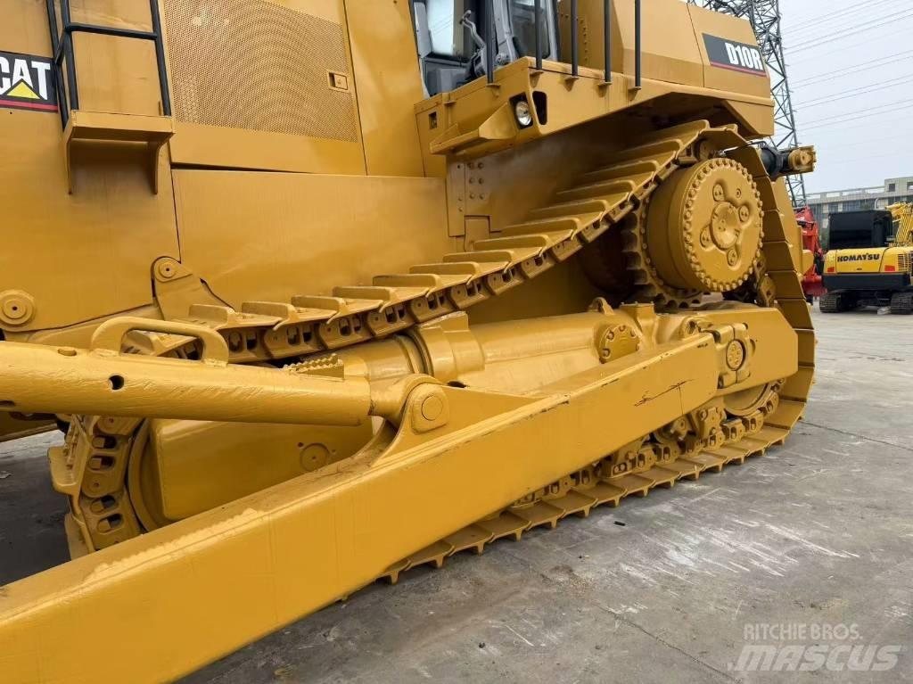 CAT D 10 R Bouteurs sur chenilles