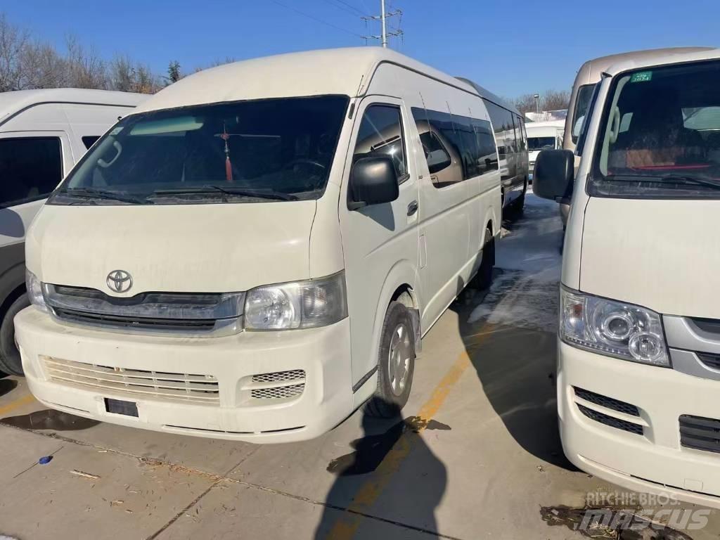 Toyota Hiace Autobus interurbain