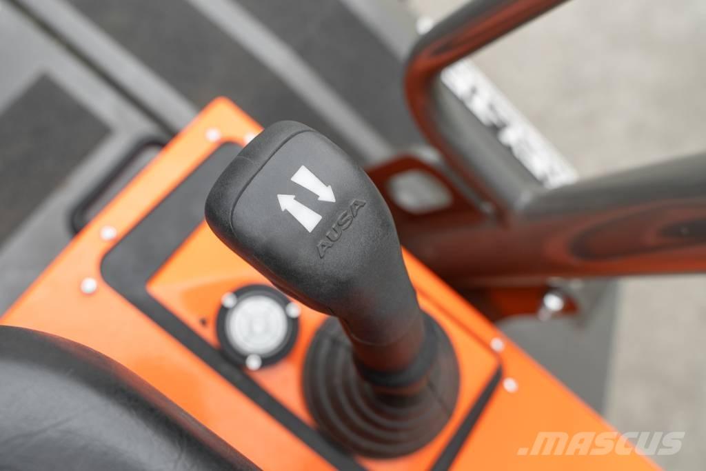 Ausa D 301 AHG Mini tombereau
